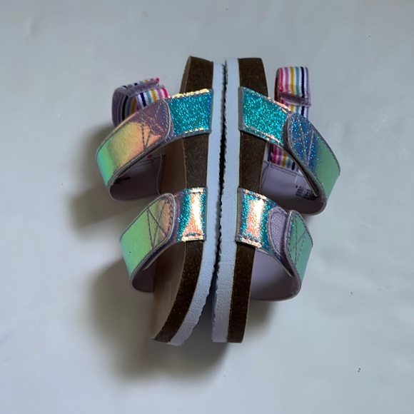 The Children Place, Holographic silver sandals, size 9. 100% faux leather - Picture 15 of 17
